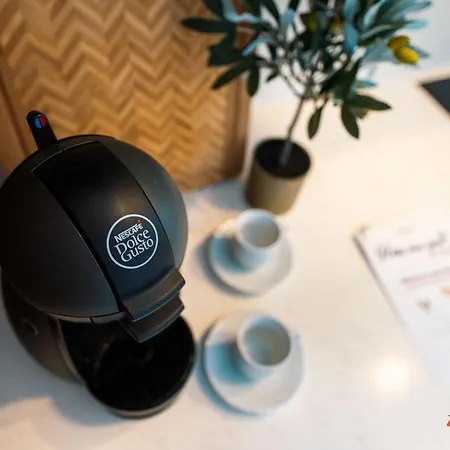 The With A Path To The Sea * Σεντ Πόλς Μπέι