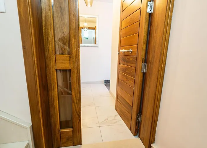 The With A Path To The Sea Διαμέρισμα *